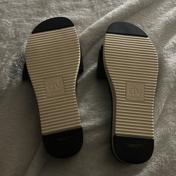 Dolce vita shoes - Picture 2 of 2